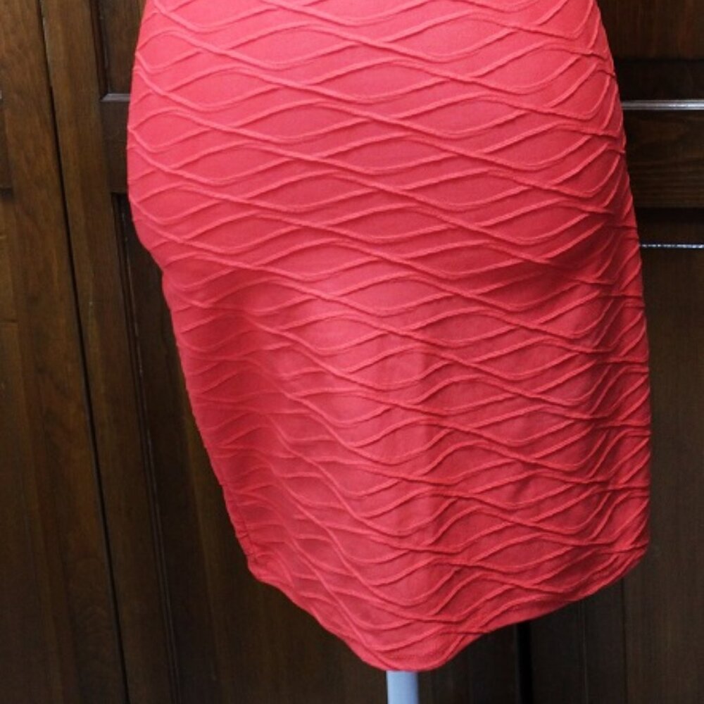 Dress - Picture 2 of 5